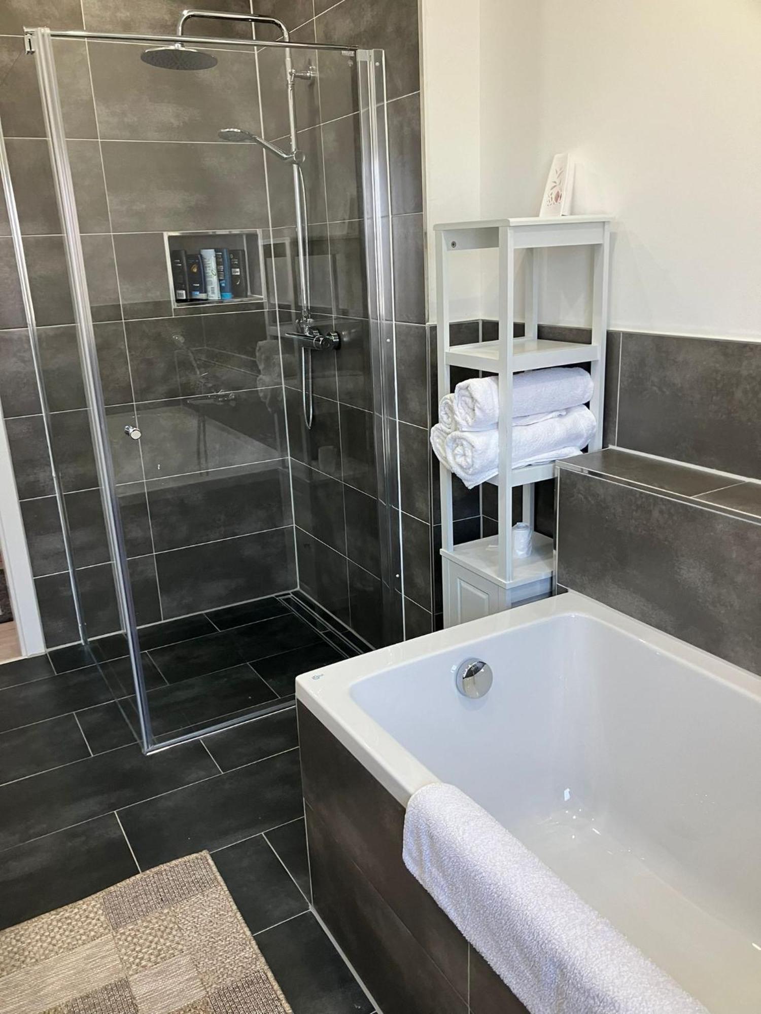 Moderne Einliegerwohnung Naehe Ingolstadt Und Bad Goegging Munchsmunster Ngoại thất bức ảnh