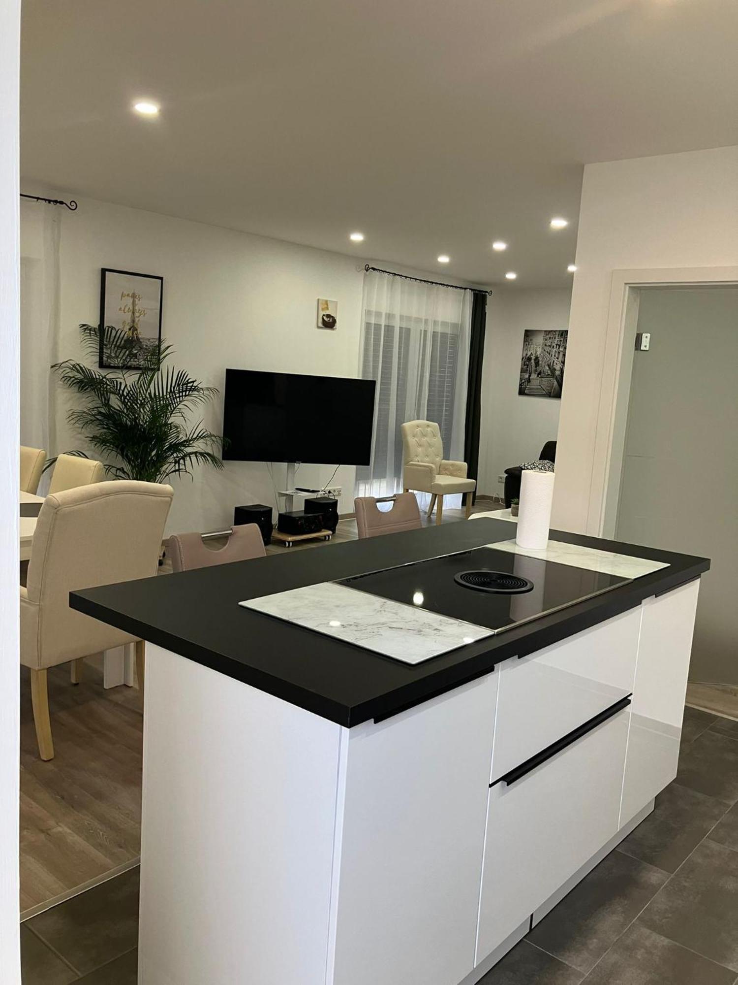 Moderne Einliegerwohnung Naehe Ingolstadt Und Bad Goegging Munchsmunster Ngoại thất bức ảnh