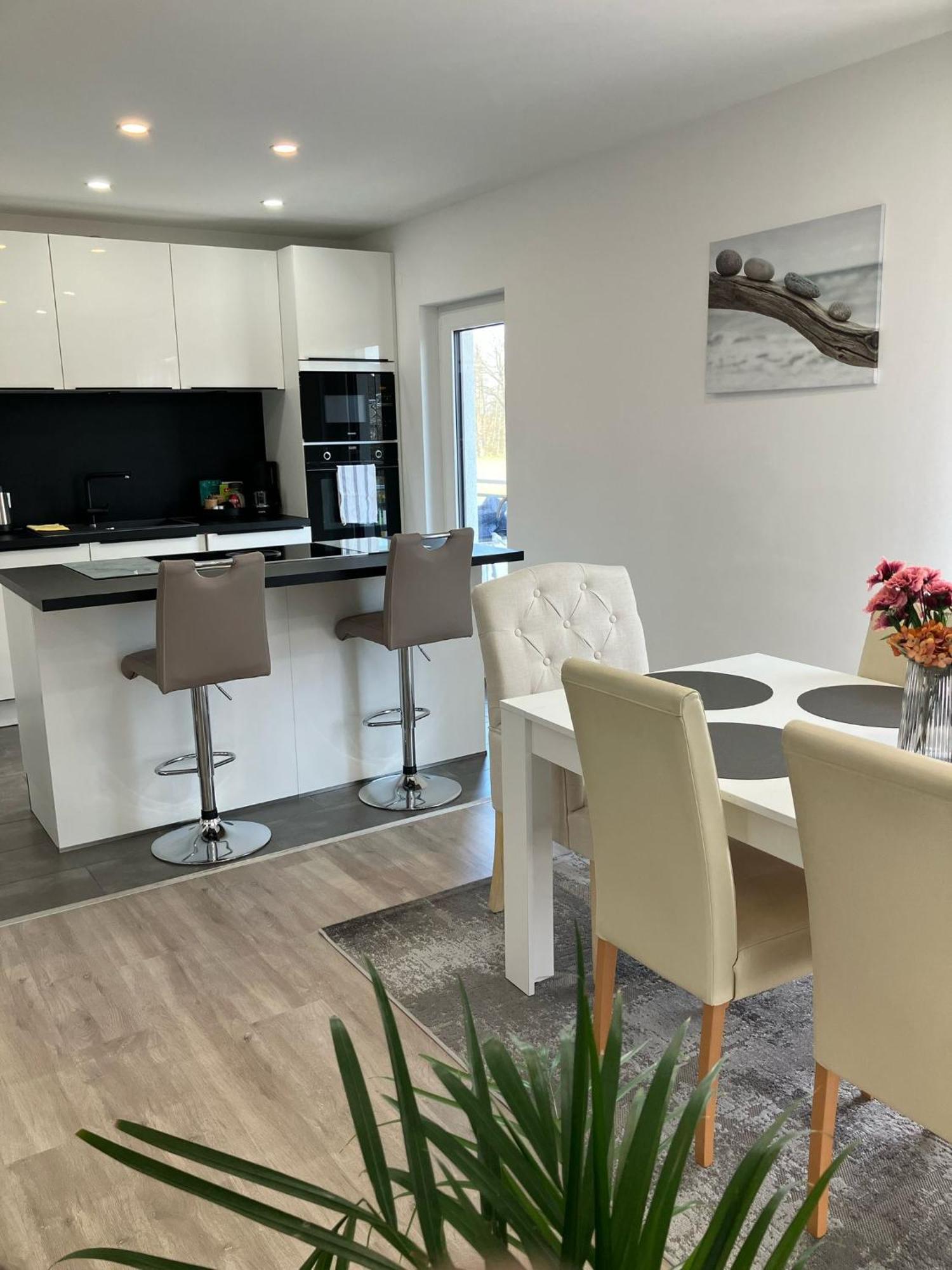 Moderne Einliegerwohnung Naehe Ingolstadt Und Bad Goegging Munchsmunster Ngoại thất bức ảnh